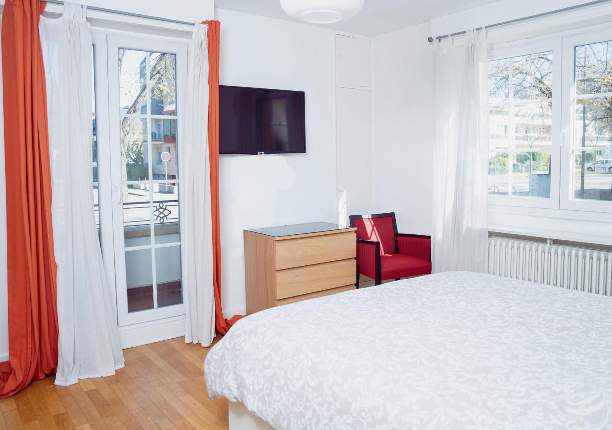 Charmant Appartement Avec Terrasse Dans Villa Strasbourg Luaran gambar