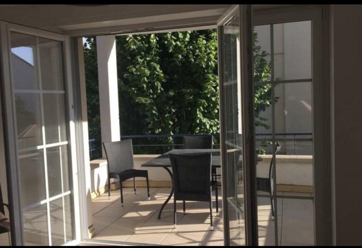 Charmant Appartement Avec Terrasse Dans Villa Strasbourg Luaran gambar