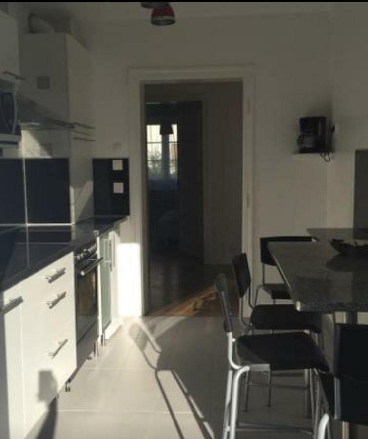 Charmant Appartement Avec Terrasse Dans Villa Strasbourg Luaran gambar